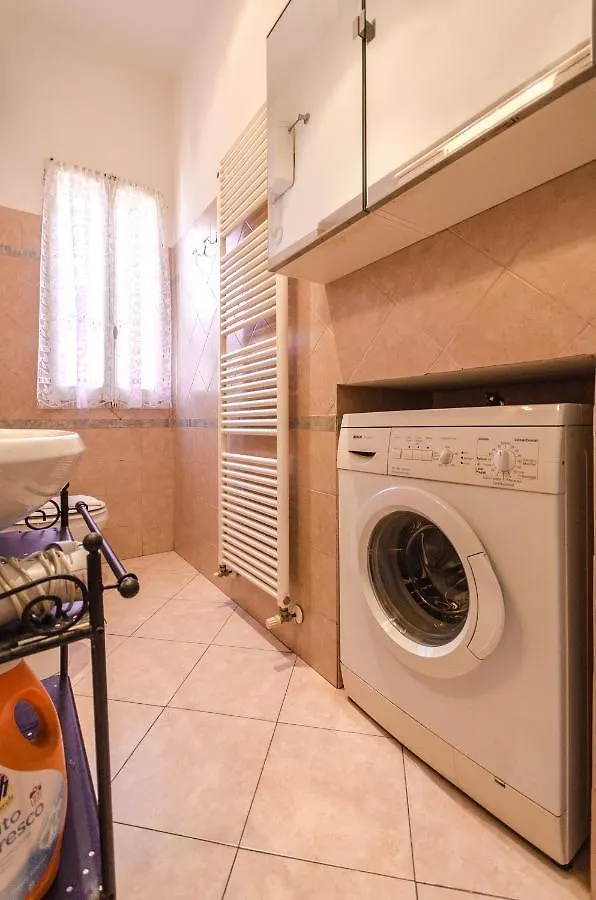 בולוניה Mercanzia Apartment, Palazzo Storico Sotto Le Due Torri 0*,