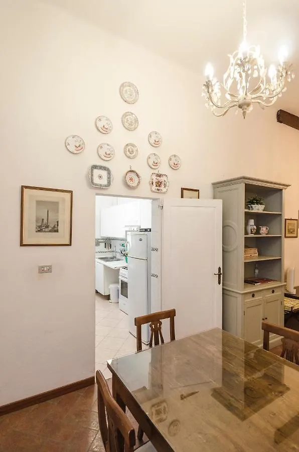 בולוניה Mercanzia Apartment, Palazzo Storico Sotto Le Due Torri דירה